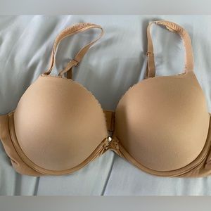 Victoria’s Secret body by Victoria nude push-up bra in 38C